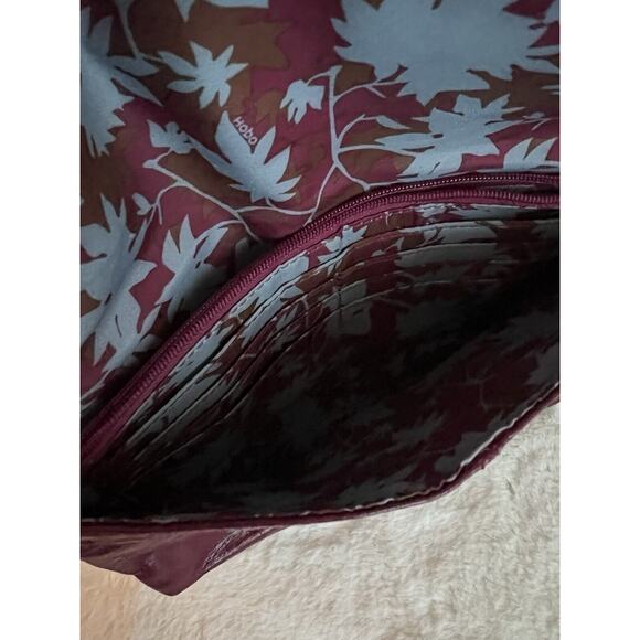 HOBO Daria Womens leather crossbody shoulder bag purse Winter Berry Color - Picture 10 of 14